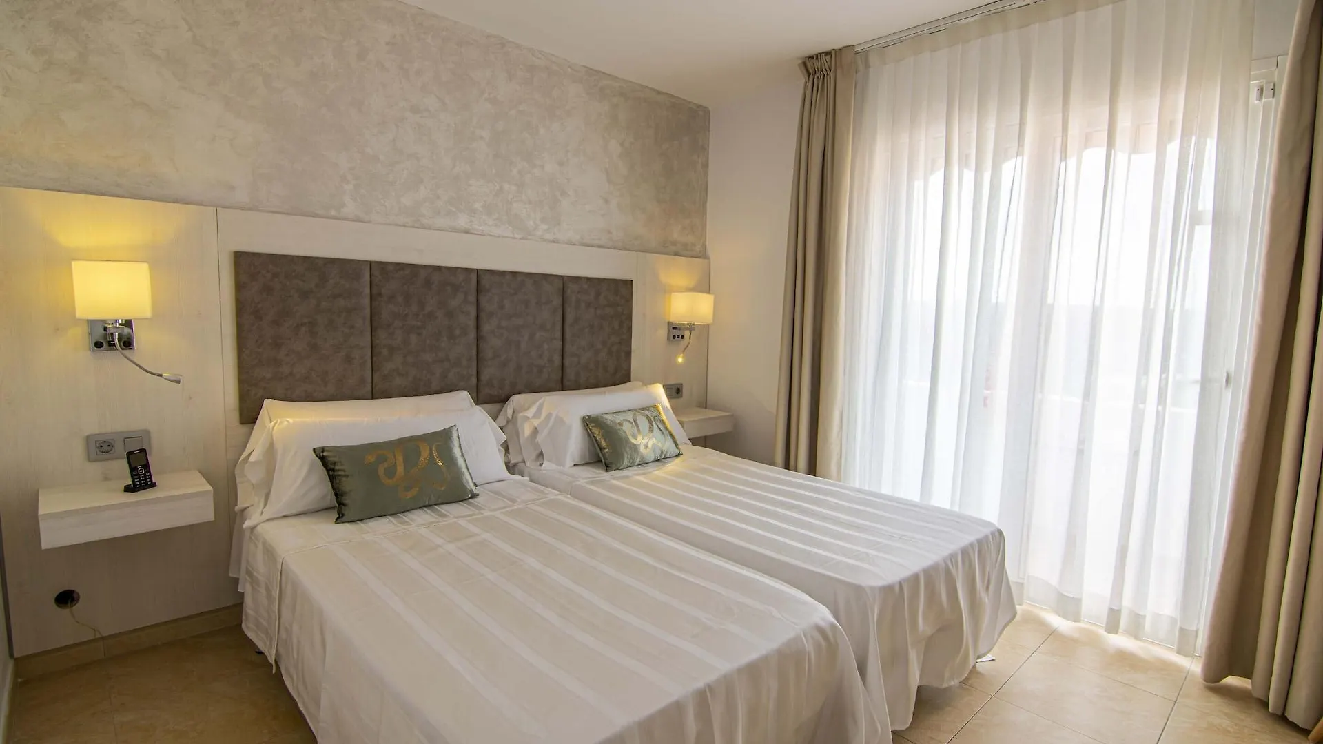 Hotel Sa Barrera - Adults Only Cala En Porter
